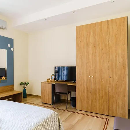 In Rada * Трани